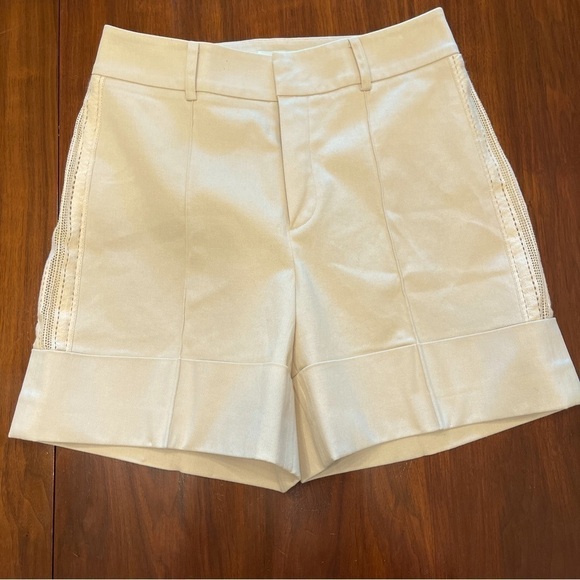 GOEN J FLARED SHORTS Cream High Waist Cuffed Leg Lace Side TrimGorgeous! Size 8